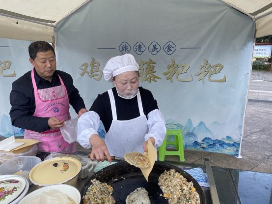 2025貴州紅山水越野挑戰賽（興仁站） 農特展銷，讓“長壽之鄉”的美味隨選手回家